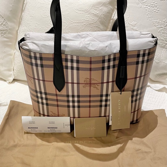 burberry reversible tote small